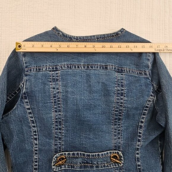 Women's Denim Jacket Blue Size Large Dress Barn Grommet Details Midweight EUC - Picture 10 of 14